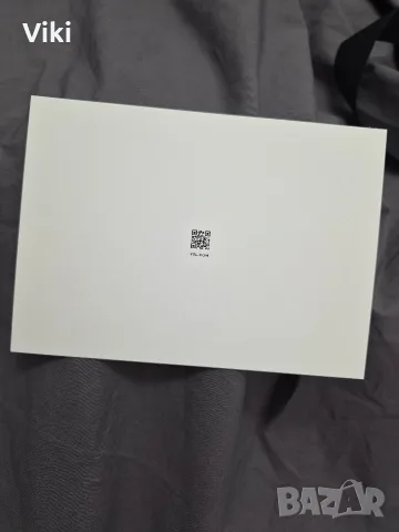 Оригинална Saint Laurent картичка, снимка 2 - Подаръци за жени - 55354026