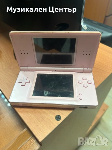 Nintendo Ds lite ЗА ЧАСТИ!! , снимка 2 - Nintendo конзоли - 54937129