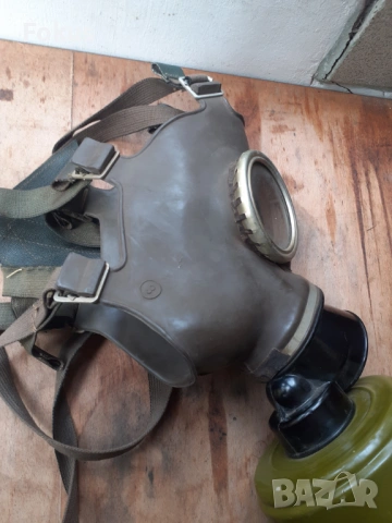 Стар противогаз, снимка 7 - Антикварни и старинни предмети - 54183031
