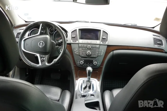 Opel Insignia 2.8 V6 Turbo, снимка 15 - Автомобили и джипове - 55415054
