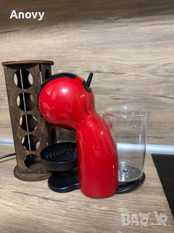 Кафе машина Dolce Gusto Piccolo XS + стойка – 50€, снимка 4 - Други - 54020811