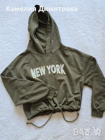 Къс суитшърт с качулка "New York" 💚