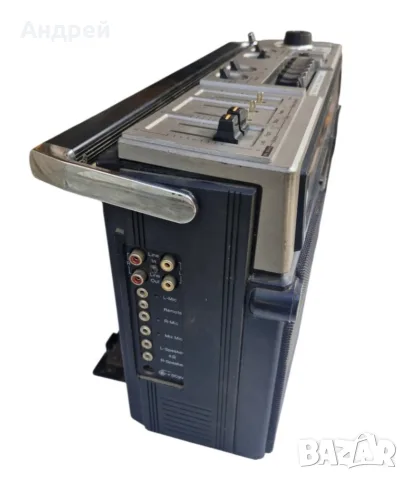 Радиокасетофон NEC RM-1010RE, снимка 3 - Радиокасетофони, транзистори - 55298819