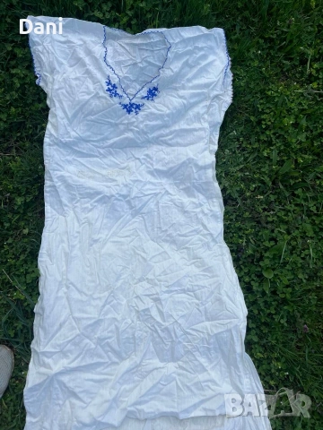 кенарени дамски нощници ретро