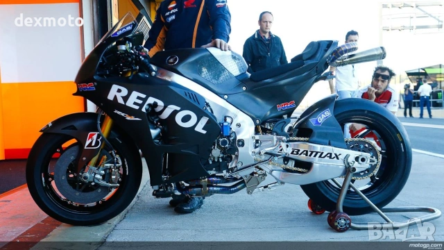 3 броя бели стикери REPSOL за Honda, снимка 2 - Аксесоари и консумативи - 55198457