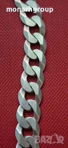 Сребърна верижка, снимка 3 - Колиета, медальони, синджири - 53966677