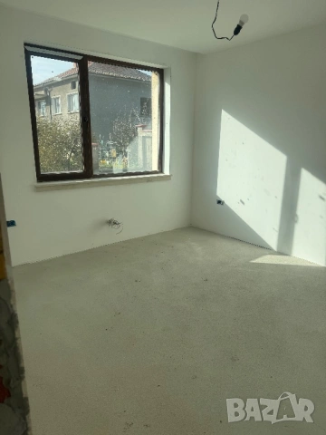 Новопостроена къща, снимка 5 - Къщи - 54062488