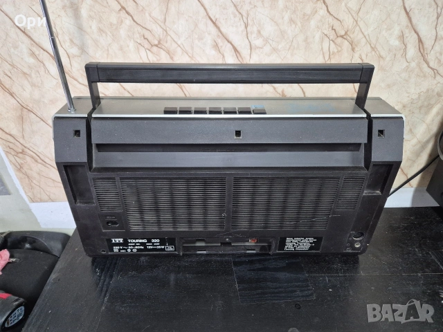 Радиокасетофон ITT Touring 320, снимка 9 - Радиокасетофони, транзистори - 54357910