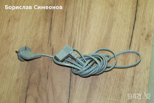 Kабел захранване Revox