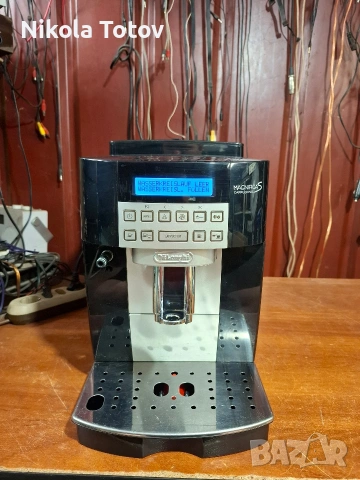 Продава се кафемашина Delonghi Magnifica S Cappuccino. 