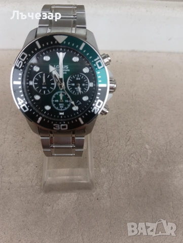 Продавам часовник Lorus chronograph , снимка 2 - Мъжки - 54580081