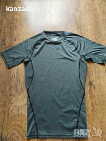 Under Armour - страхотна мъжка тениска КАТО НОВА S, снимка 6 - Тениски - 54768193