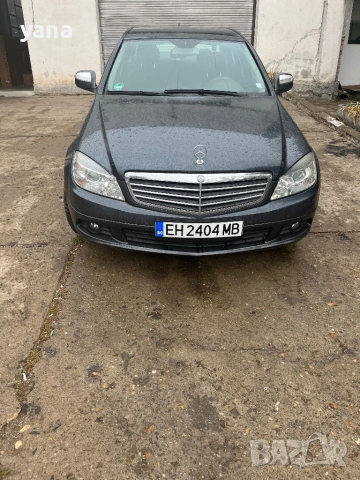 Мерцедес C180, снимка 4 - Автомобили и джипове - 54342849