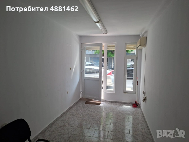 Помещение 15 кв.м. в центъра на Варна на оживено място, снимка 2 - Офиси - 55231973