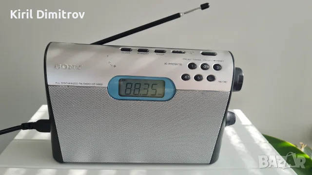 Sony ICF-M600 – цифрово FM радио, снимка 2 - Радиокасетофони, транзистори - 55465590