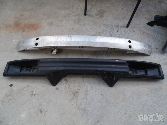 Греда под задна броня за Land Rover Freelander I, снимка 3 - Части - 54459360