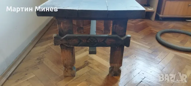 Дървена масичка с орнаменти, снимка 2 - Маси - 55466615