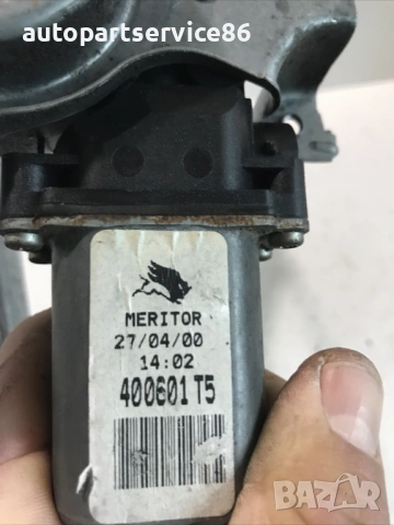 Стъклоповдигач с мотор за предна лява врата за Nissan Almera N16 (2006) 400601, снимка 2 - Части - 54331033