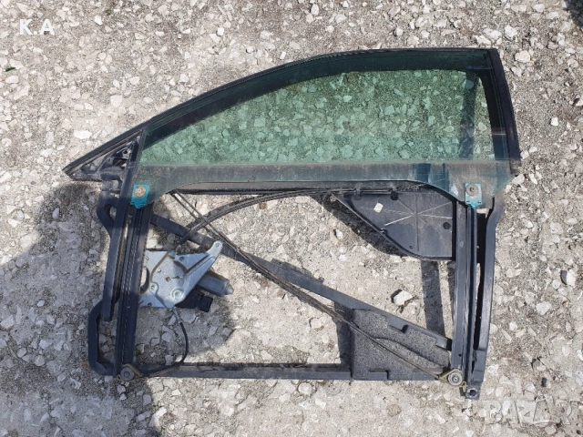 Преден ляв стъклоповдигач Audi A3 8L 2/3 врати 