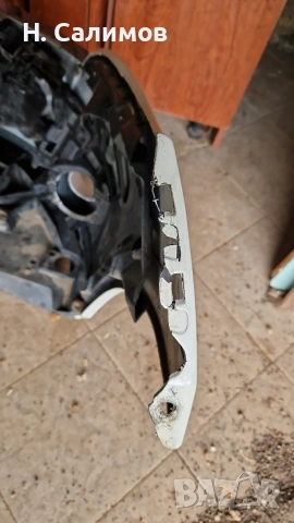 Предна Броня за Renault Megane 3, снимка 5 - Аксесоари и консумативи - 54582450