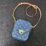 LV / Crossbody / Blue / Дамска Синя Чанта Естествена Кожа За През Рамо 13x18x5см Код ch58, снимка 1