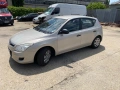 Hyundai I30 1.6 CRDI, снимка 2