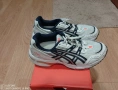 Дамски маратонки ASICS , снимка 1
