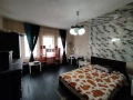 Тристаен апартамент - 90 кв.м. в идеален център - Лъвов мост, снимка 14