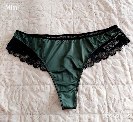  4XL Сатенена маслено зелена полупрашка с черна дантела 