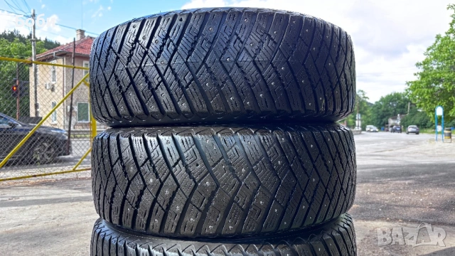 Гуми 225/60/18 Goodyear ice Arctic, снимка 4 - Гуми и джанти - 54806909