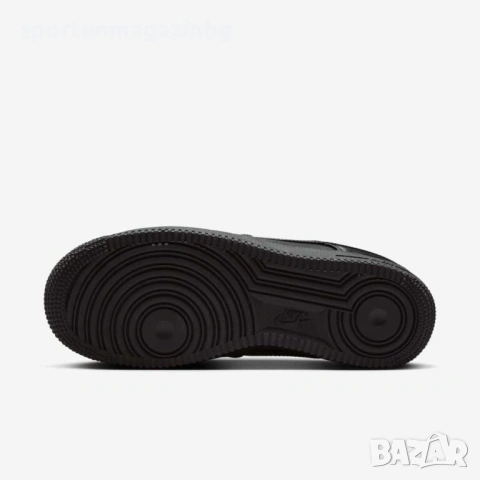 Дамски кецове Nike Air Force 1 '07 LV8, снимка 3 - Кецове - 54837774