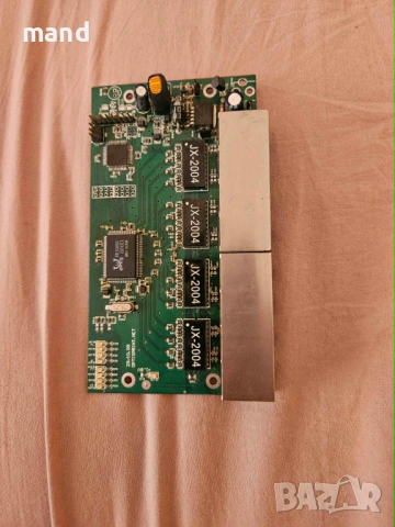 8-портов Fast Ethernet (10/100 Mbps) мрежов суич, к