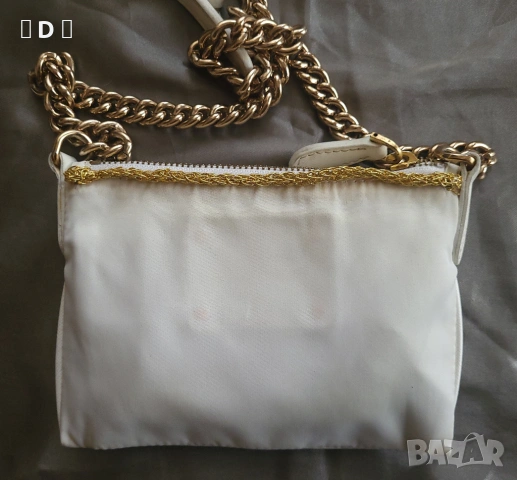 PRADA оригинална малка чантичка, снимка 6 - Чанти - 54498785