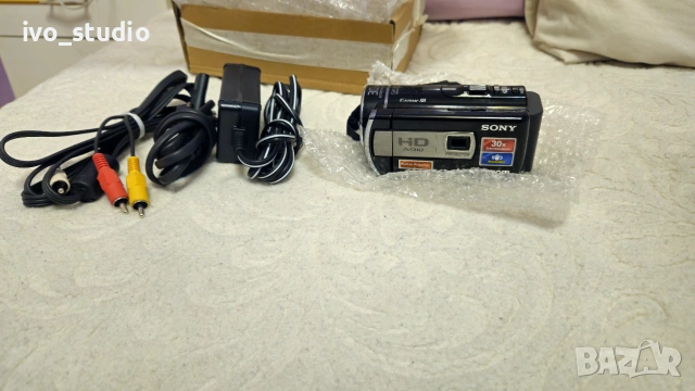 Видеокамера Sony Handycam HDR-PJ200, снимка 4 - Камери - 54996971