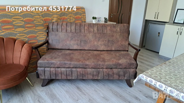 Диван триместен разтегателен