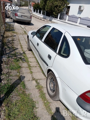 Опел Вектра Б 1.6 101к, снимка 5 - Автомобили и джипове - 54446332