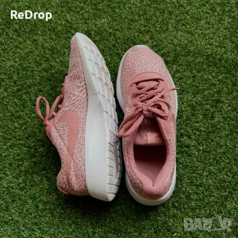 Дамски маратонки NIKE, снимка 6 - Маратонки - 54645481