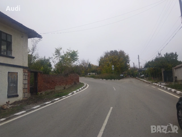 Малка къща с две стаи под наем  с. Юпер, общ. Кубрат. Има партиди за ток и вода., снимка 2 - Къщи - 54371503