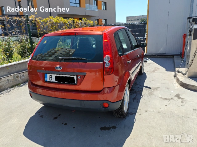 Ford Fiesta 1.4 (Бензин/Газ) 2008 г., снимка 4 - Автомобили и джипове - 54658021