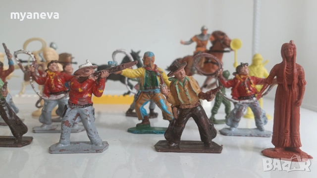Стари играчки от СОЦА. , снимка 2 - Фигурки - 54755488
