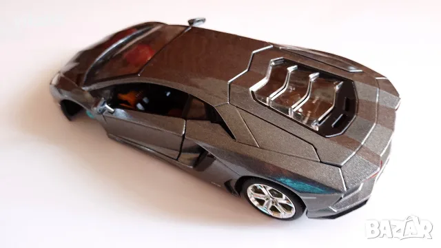 Lamborghini Aventador LP700-4 MAISTO 1:24, снимка 4 - Колекции - 55614002