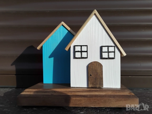 Дървена поставка за салфетки с две различни лица