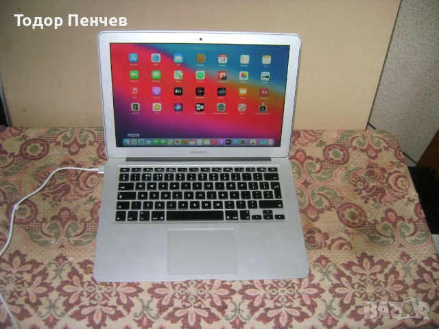 MacBook Air A1466 - Core i5, 4 GB RAM, 128 GB SSD - 2014 г., снимка 8 - Лаптопи за дома - 54898369