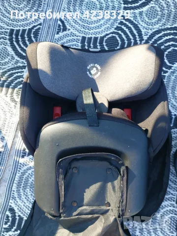 2 бр. сгъваеми детски столчета Maxi-Cosi Nomad, снимка 2 - Столчета за кола и колело - 55664737