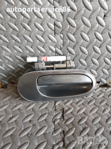 Външна дръжка на задна дясна врата черна за Nissan Almera Tino (2002–2007) 