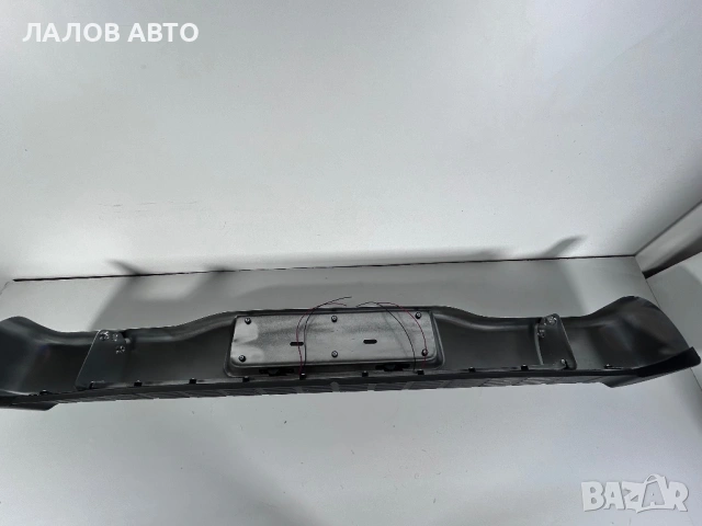 Задна броня Toyota Hilux (11-15)г. , снимка 6 - Части - 54867494