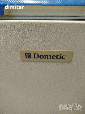 Амонячен хладилник DOMETIC -12/220 V - GAZ, снимка 2 - Хладилни чанти - 54421240
