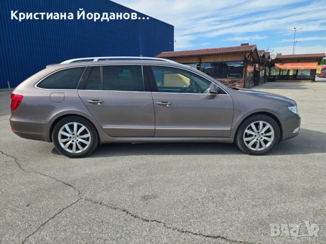 Skoda Superb, снимка 4 - Автомобили и джипове - 54976626