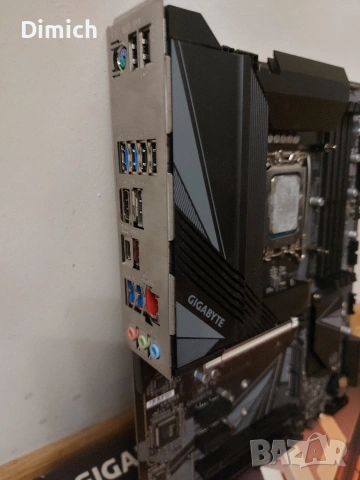Дънна платка Gigabyte Z690 UD CPU i5 13500, снимка 2 - Дънни платки - 55052730
