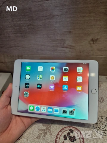 iPad Mini 3 16Gb Silver, снимка 2 - Таблети - 54102478